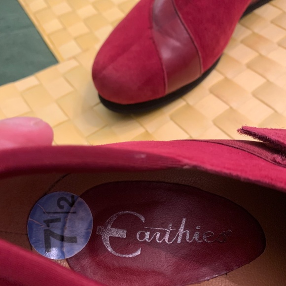 Earthies Red Suede Ankle Boots - Picture 2 of 5